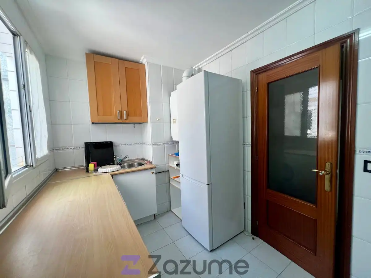 Cocina de Piso de alquiler en Bilbao  con Calefacción, Parquet y Amueblado