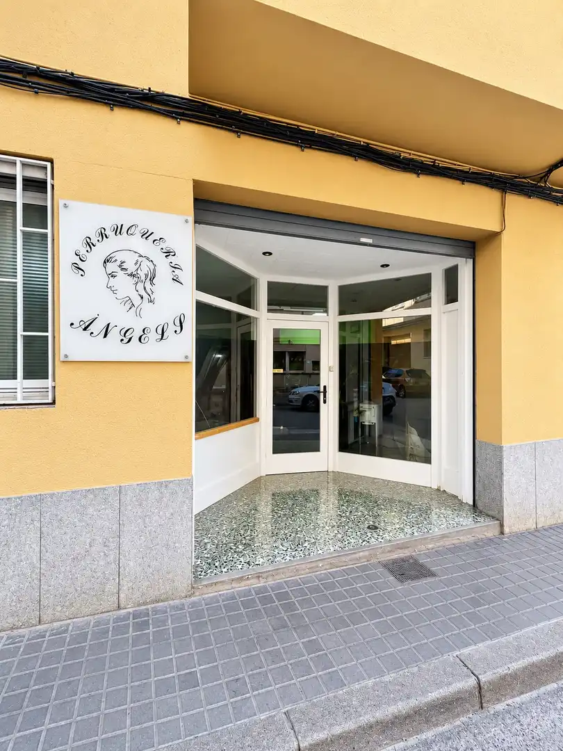 Locale commerciale in vendita a d'Alfons XIII