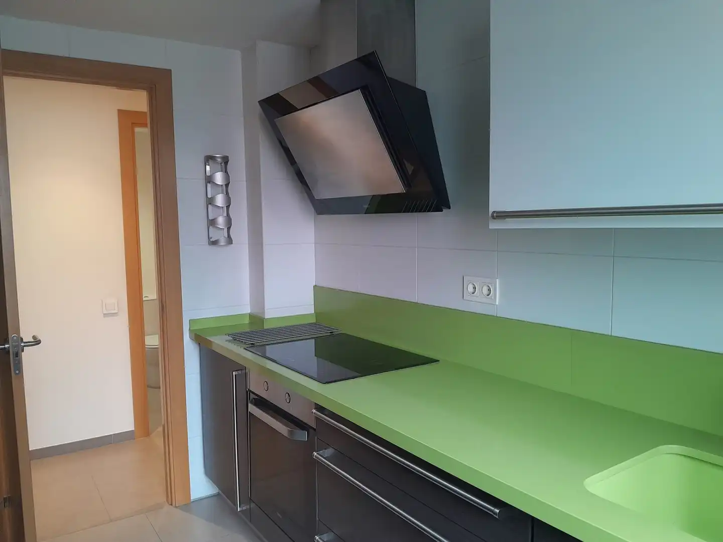 Cuina de Pis en venda en Montcada i Reixac amb Aire condicionat, Calefacció i Moblat