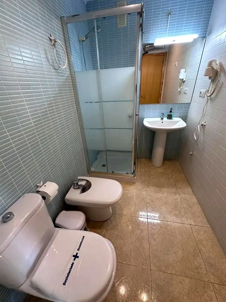 Bany de Pis en venda en Oropesa del Mar / Orpesa amb Aire condicionat, Terrassa i Piscina comunitària