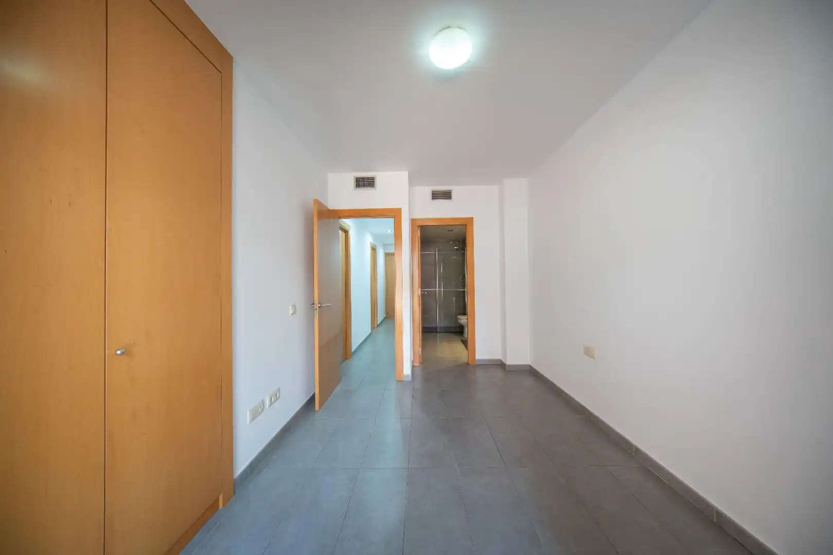 Wohnung zum Verkauf in Igualada mit Heizung, Terrasse und Abstellraum