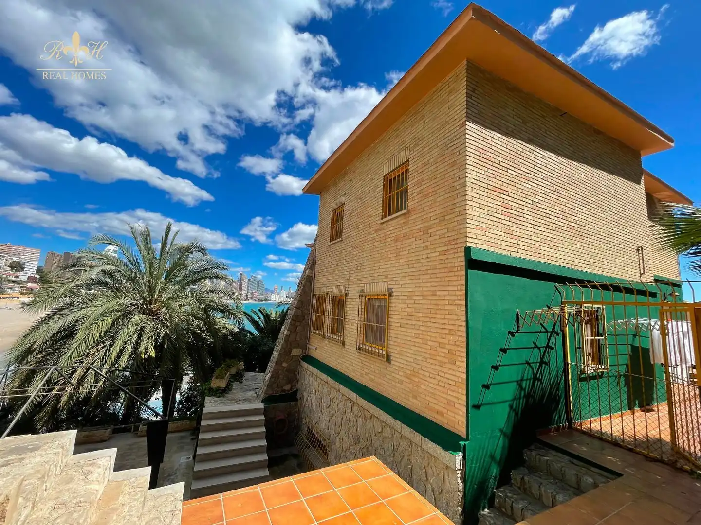 Exterior view of Houses for sale in Benidorm  with Air Conditioner and Terrace