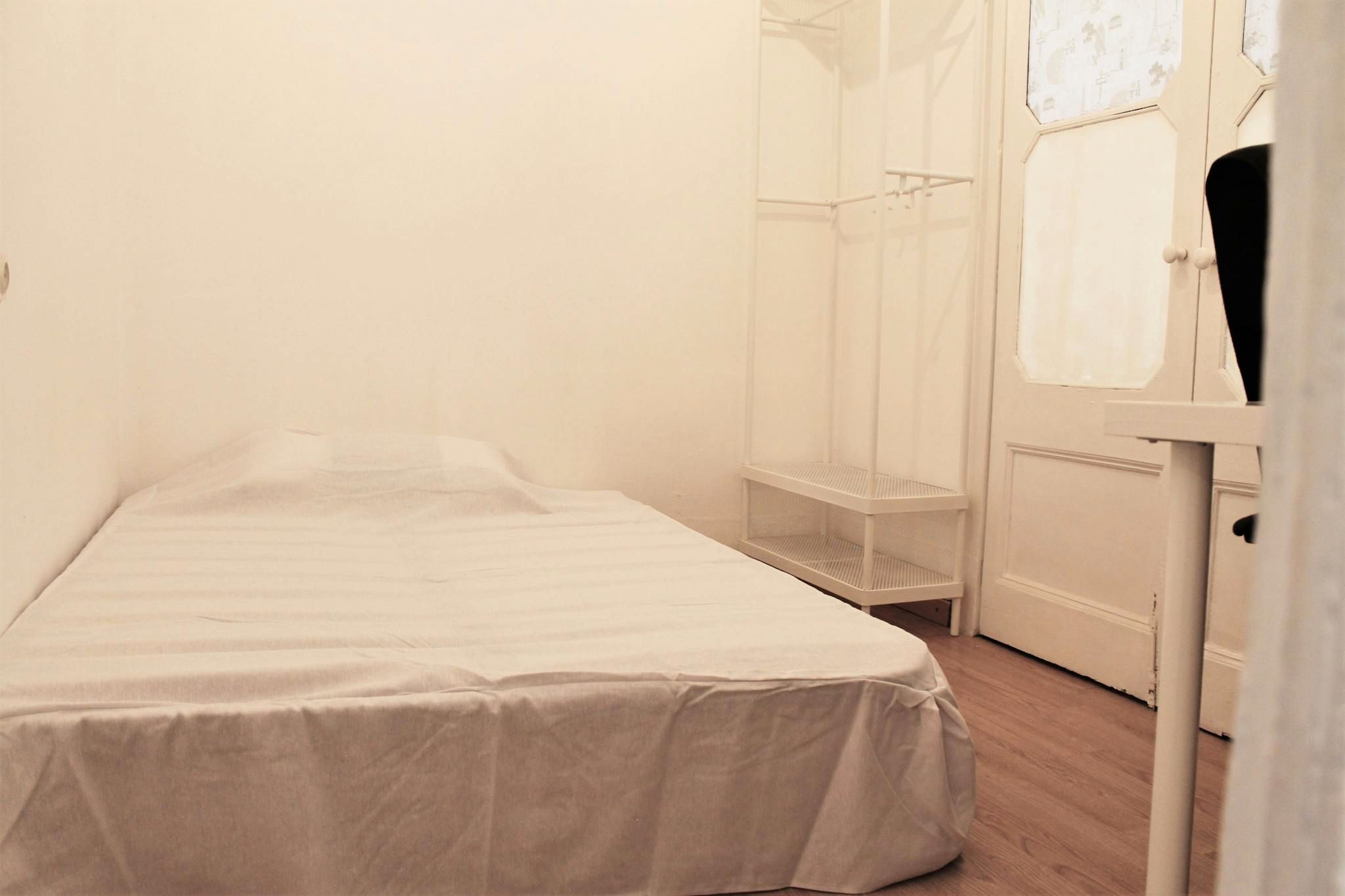 Flat to share in N/A, El Raval