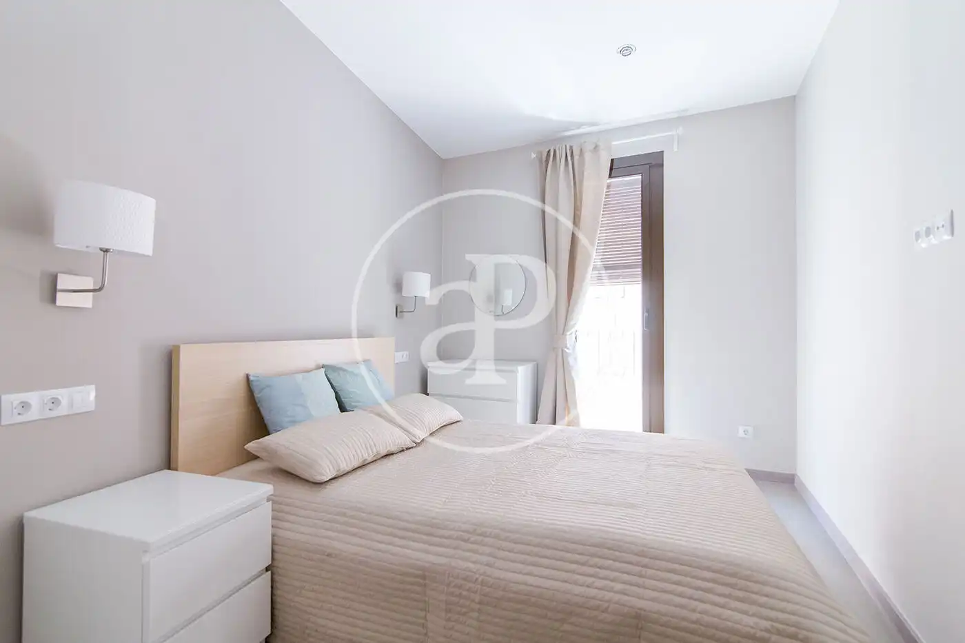 Habitación de Piso en venta en Barcelona con Calefacción, Amueblado y Balcón