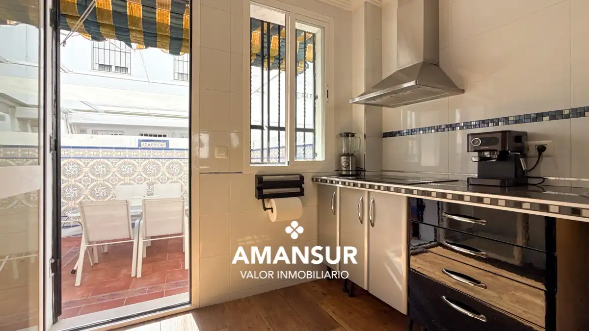 Cocina de Casa adosada en venta en Cartaya con Terraza y Alarma