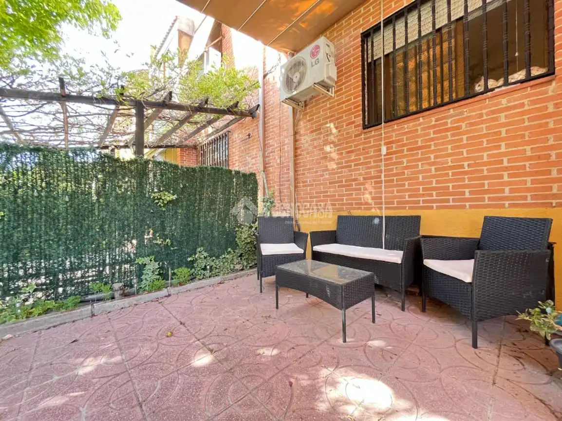 Terraza de Casa adosada en venta en Loeches