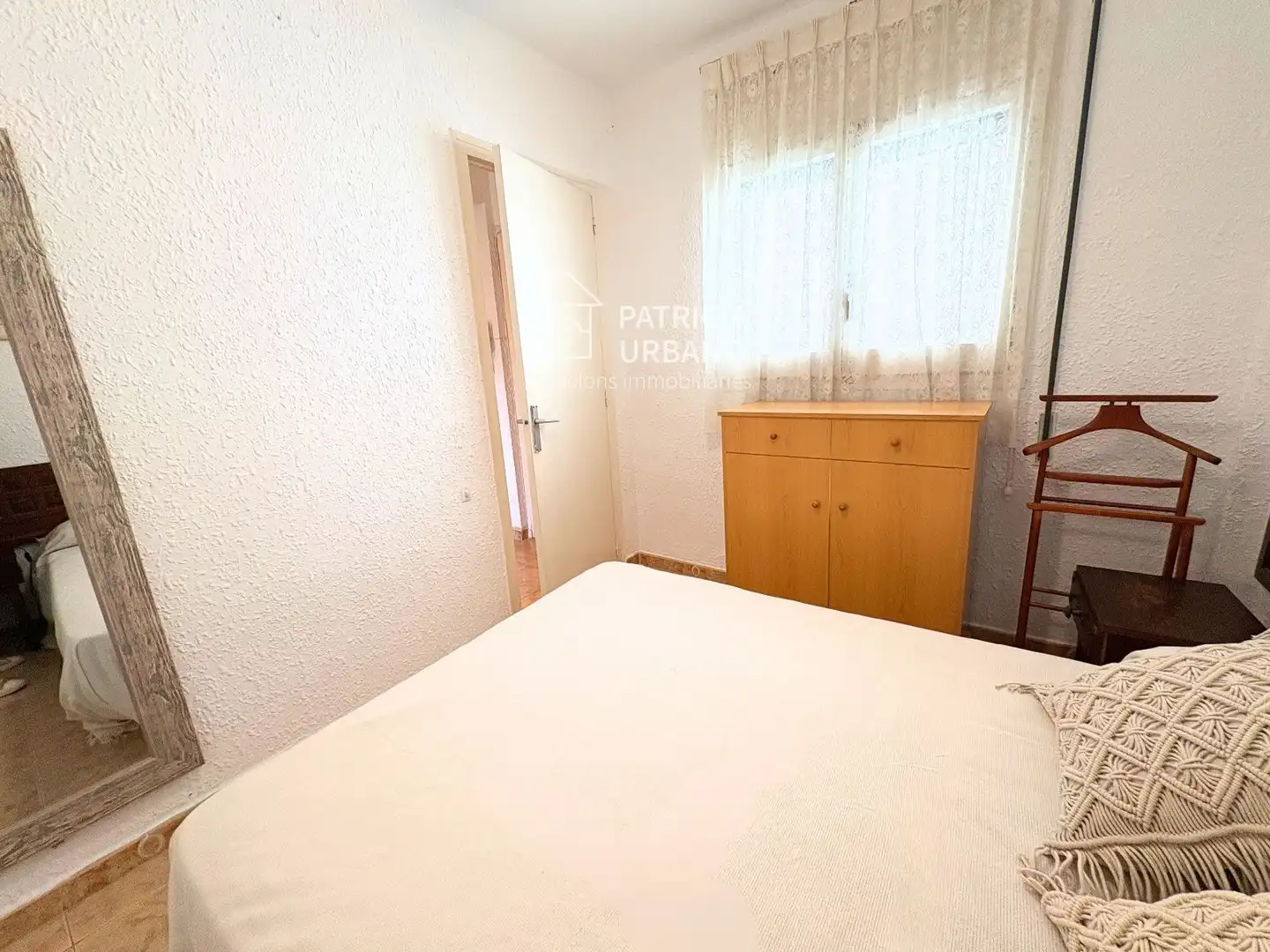 Schlafzimmer von Wohnungen zum Verkauf in Salou mit Klimaanlage, Heizung und Terrasse