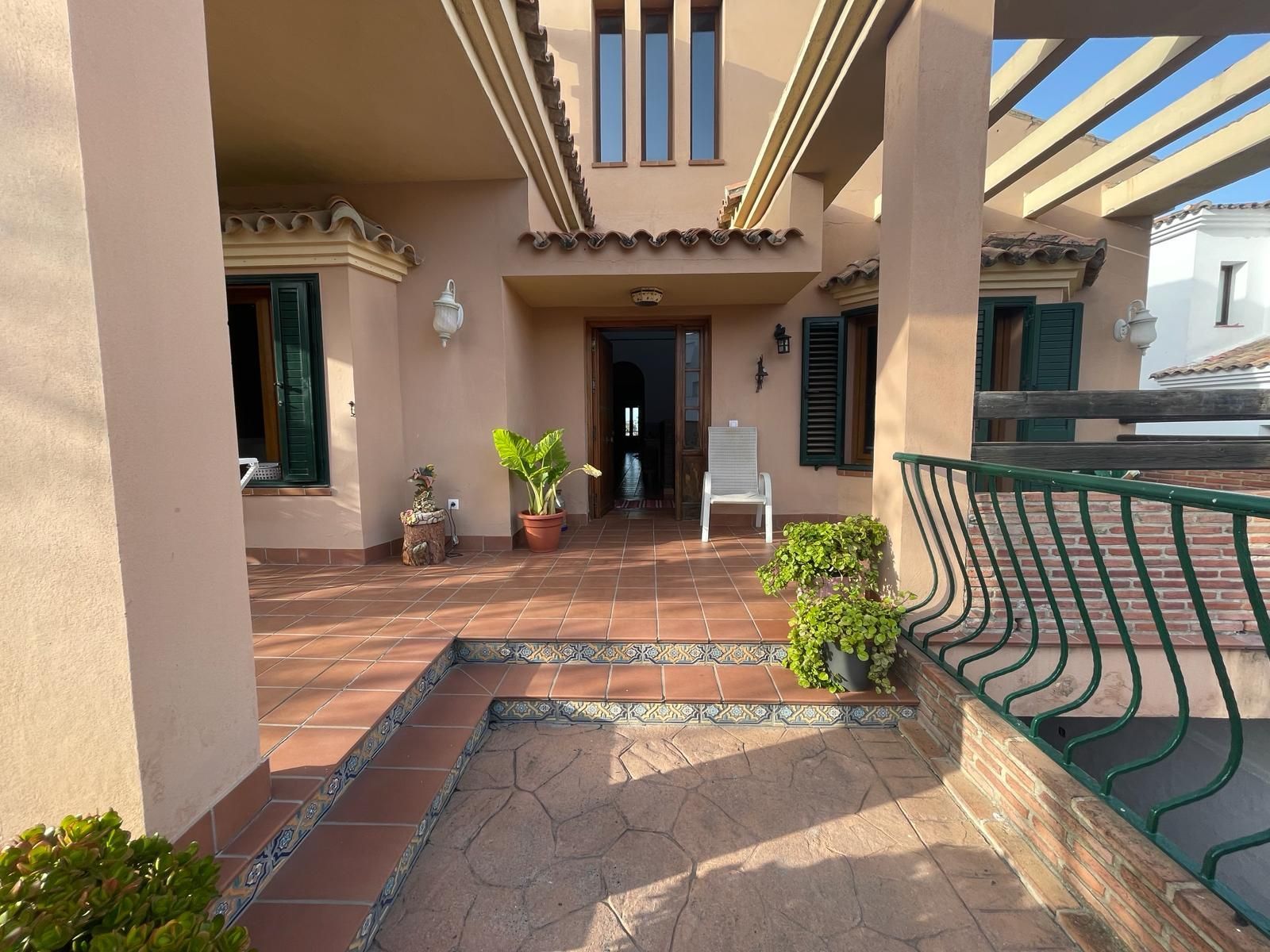 Terrassa de Casa o xalet en venda en Algeciras amb Aire condicionat, Calefacció i Jardí privat