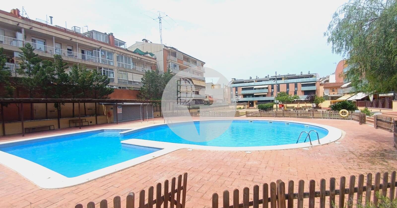 Swimming pool of Flat for sale in Terrassa  with Heating, Swimming Pool and Balcony