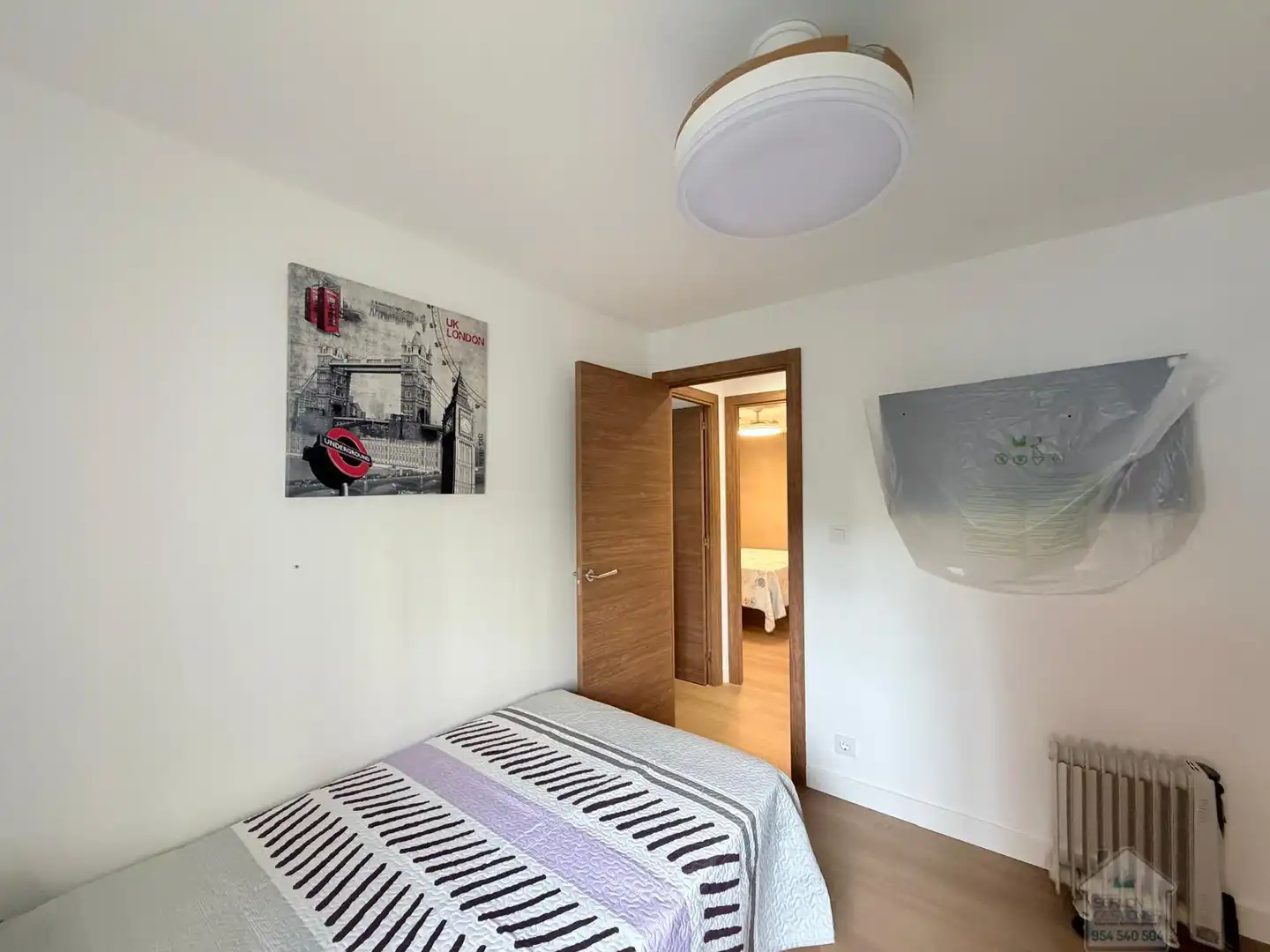 Bedroom of Flat for rent in Sevilla  with Parquet flooring and Furnished