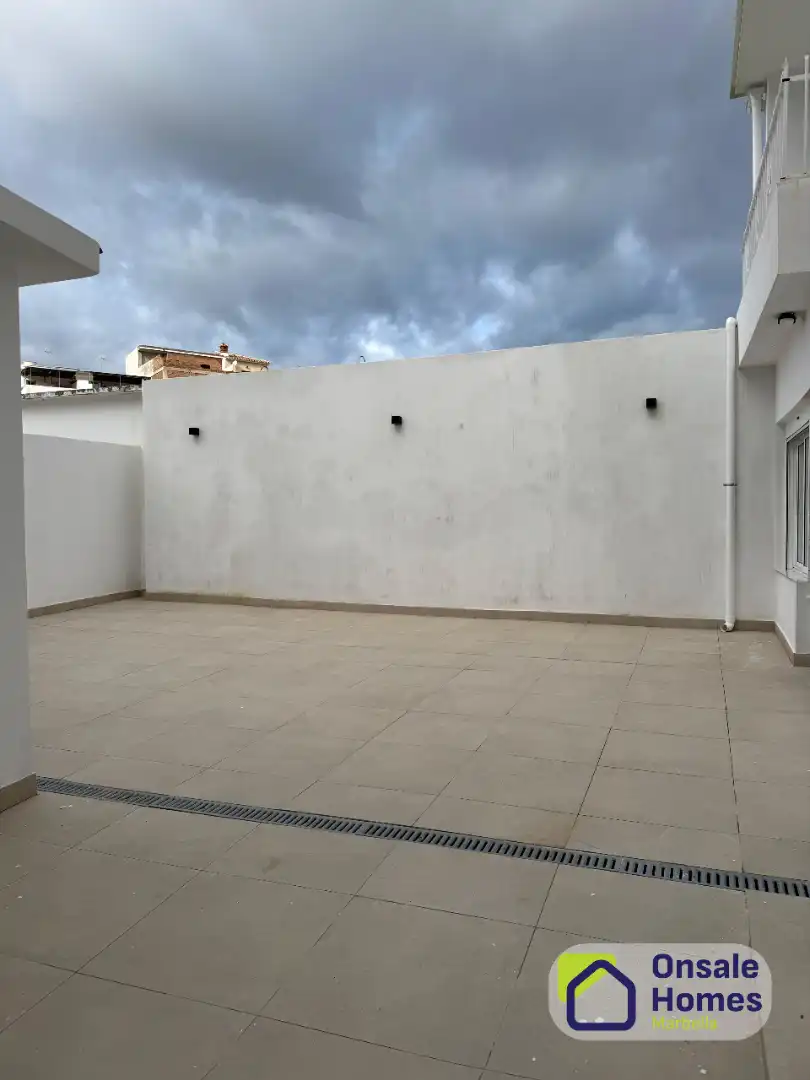 Terraza de Apartamento en venta en Alhaurín El Grande con Aire acondicionado, Jardín privado y Terraza