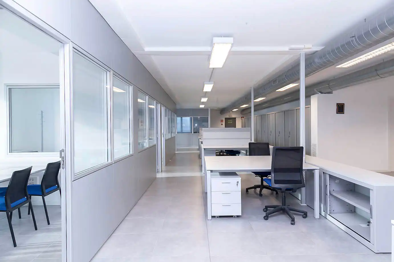 Nave industrial en venta en Molins de Rei con Alarma
