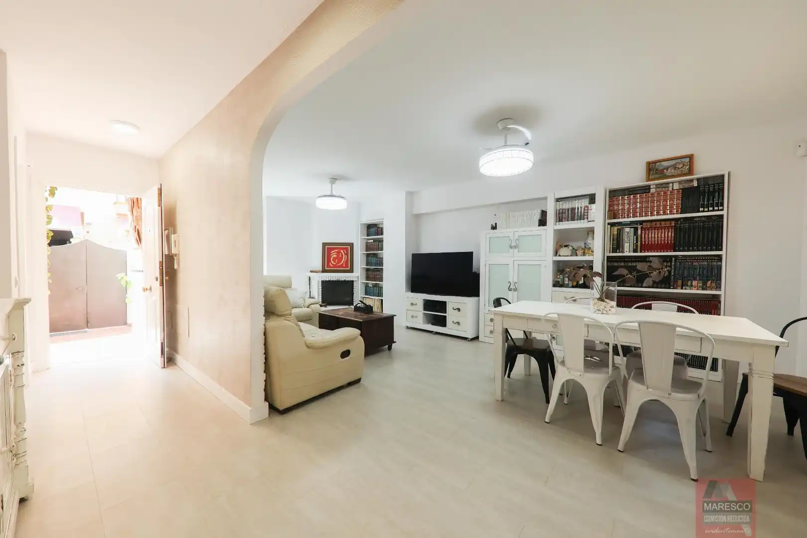 Living room of Detached homes for sale in Mijas  with Air Conditioner, Heating and Terrace