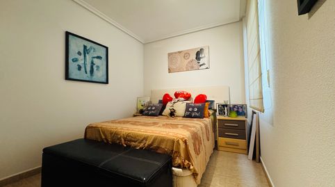 Foto 3 de Apartamento en venta en Avenida de las Cortes Valencianas, Parque Acuático - Sector 25, Torrevieja