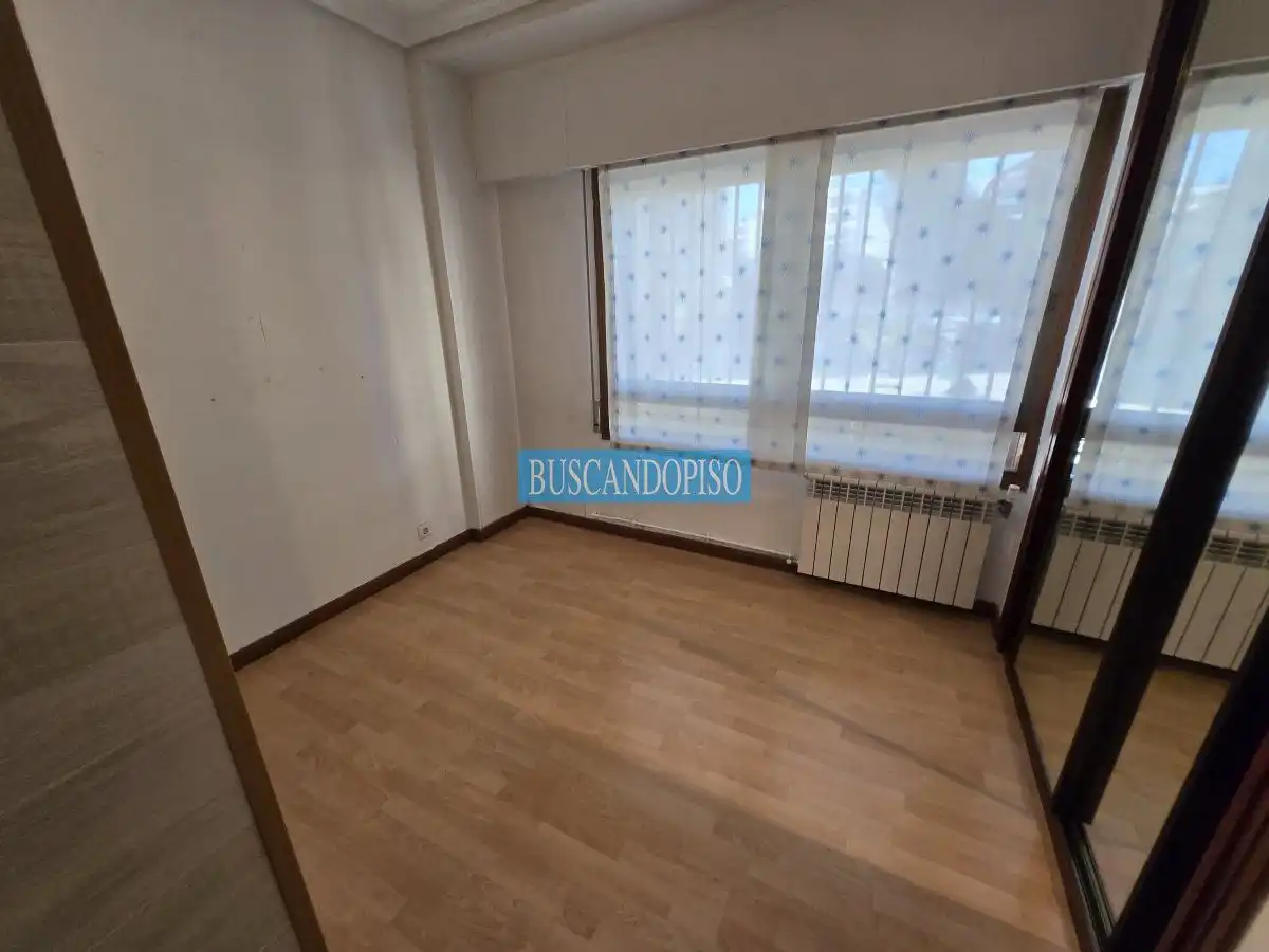 Bedroom of Flat for rent in  Logroño  with Heating, Parquet flooring and Terrace