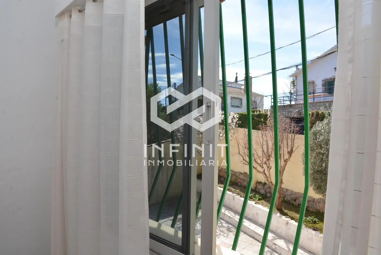 Vista exterior de Casa o chalet en venta en Carabaña con Calefacción, Jardín privado y Terraza