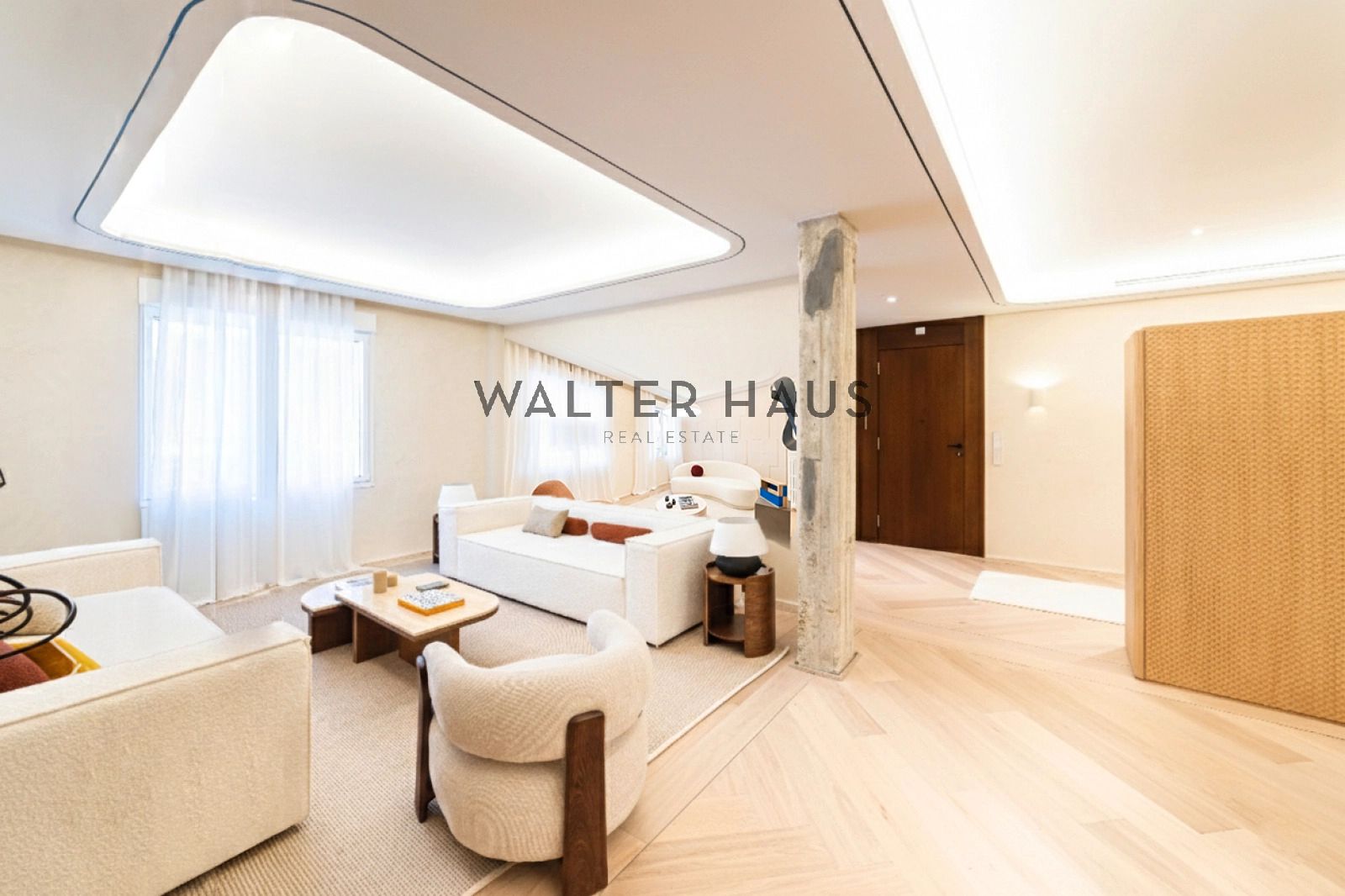 Living room of Flat for sale in  Madrid Capital  with Air Conditioner, Heating and Oven