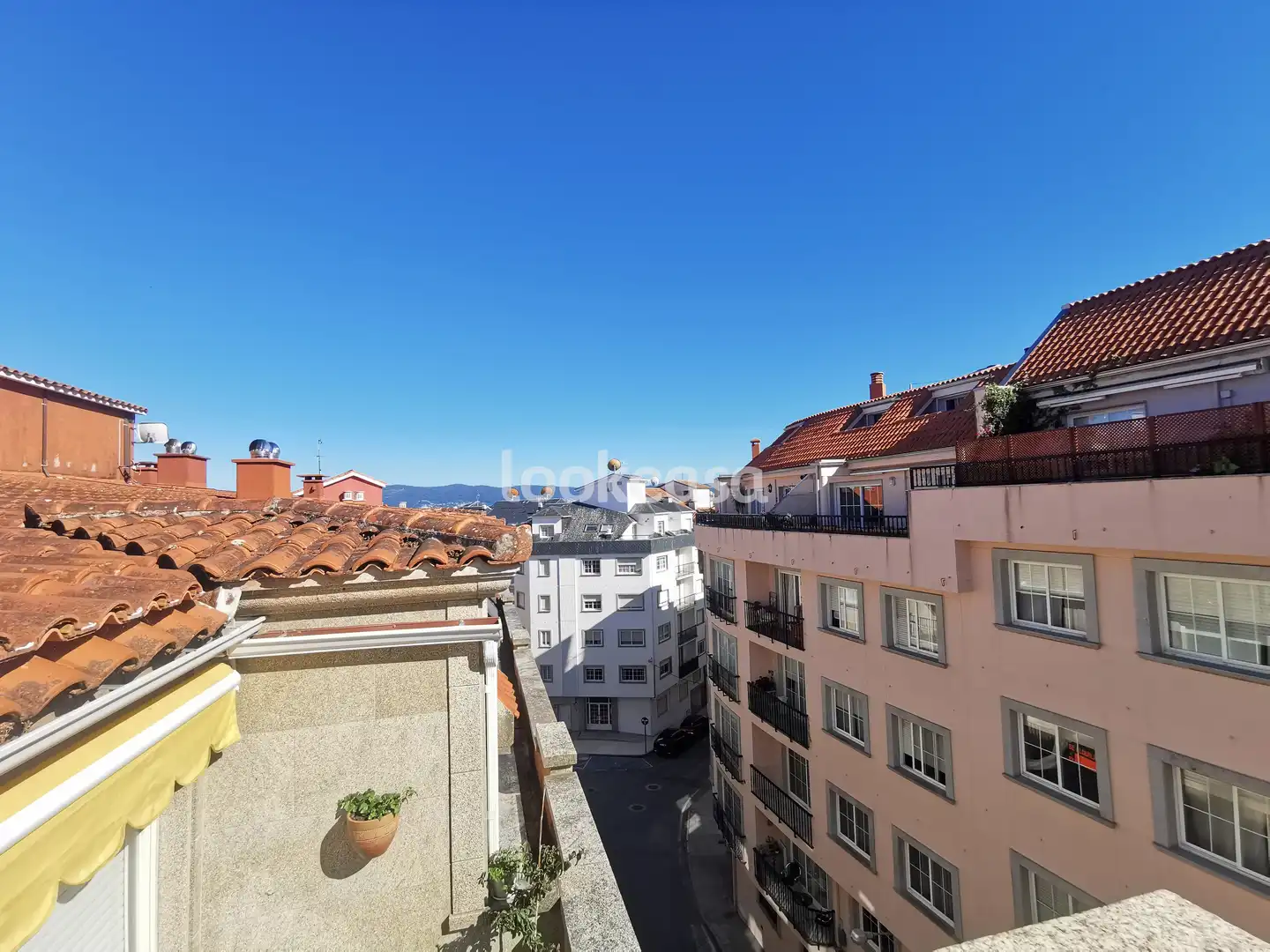 Vista exterior de Ático en venta en Sanxenxo con Calefacción, Terraza y Trastero
