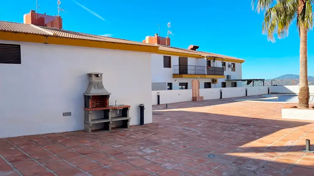 Vista exterior de Piso en venta en Alcaucín con Piscina comunitaria