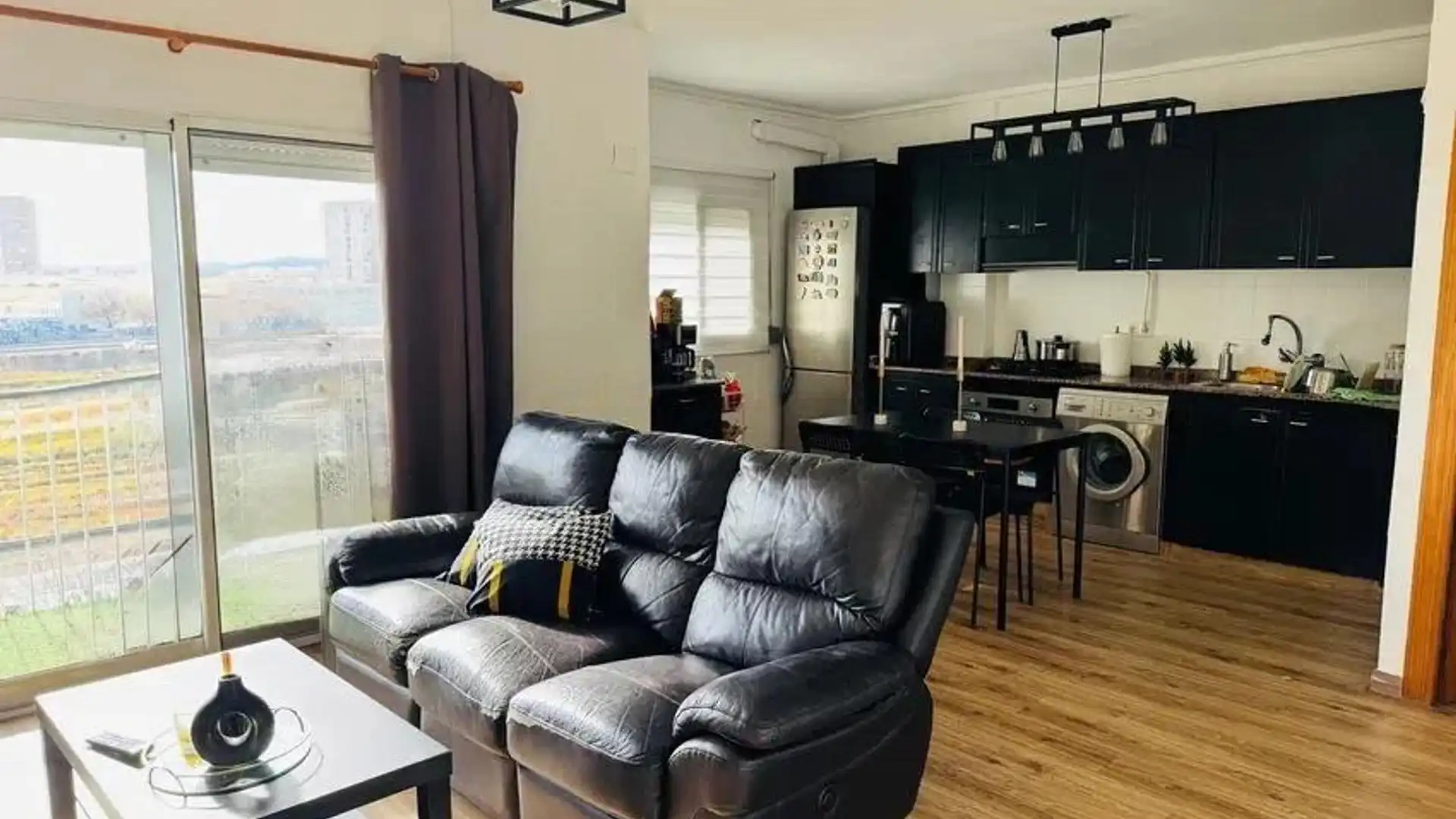 Sala de estar de Piso en venta en  Valencia Capital con Aire acondicionado, Amueblado y Balcón