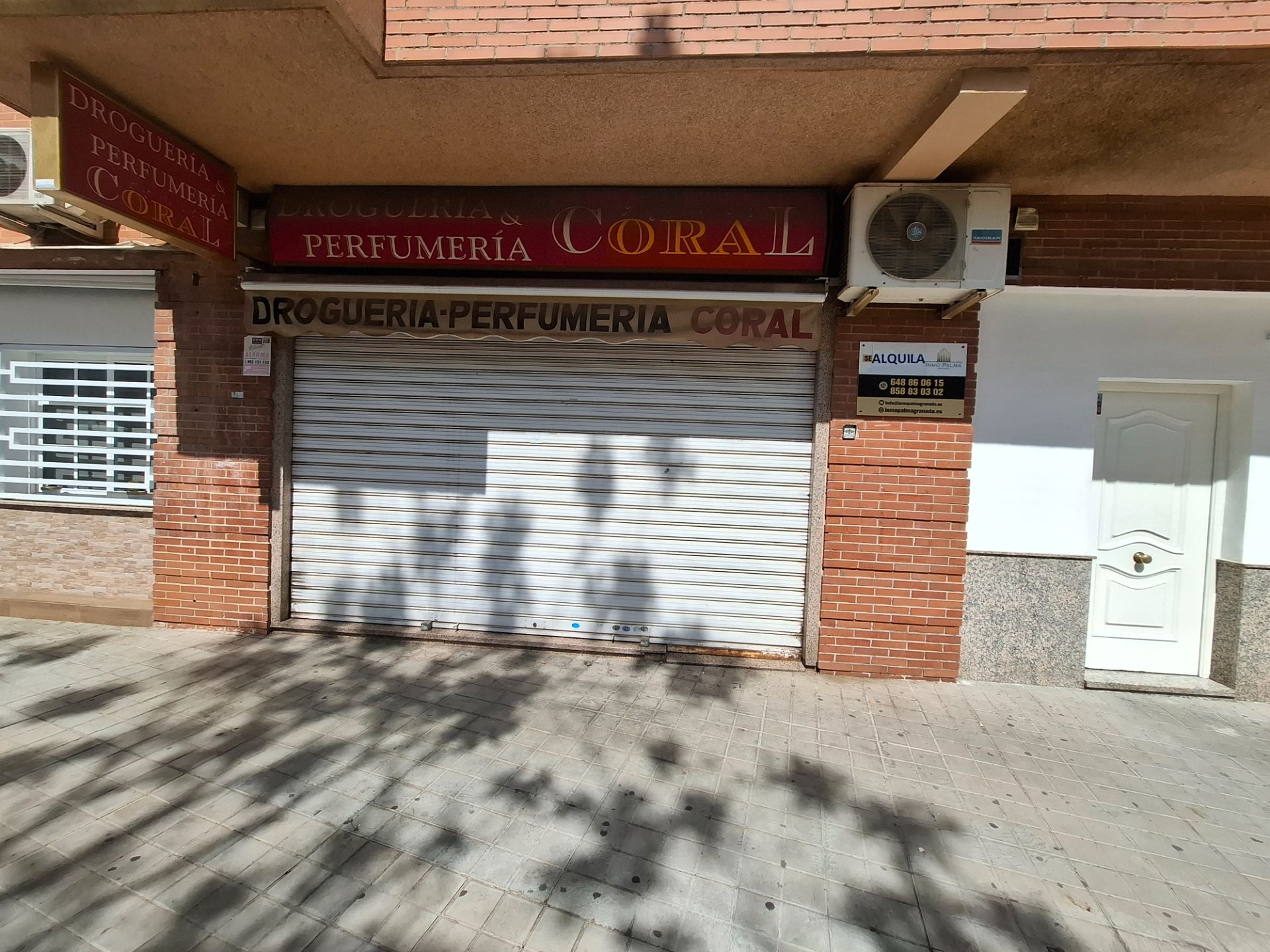 Local de lloguer a Calle Gabriela Mistral, 101, Parque Nueva Granada, Norte,  Granada Capital