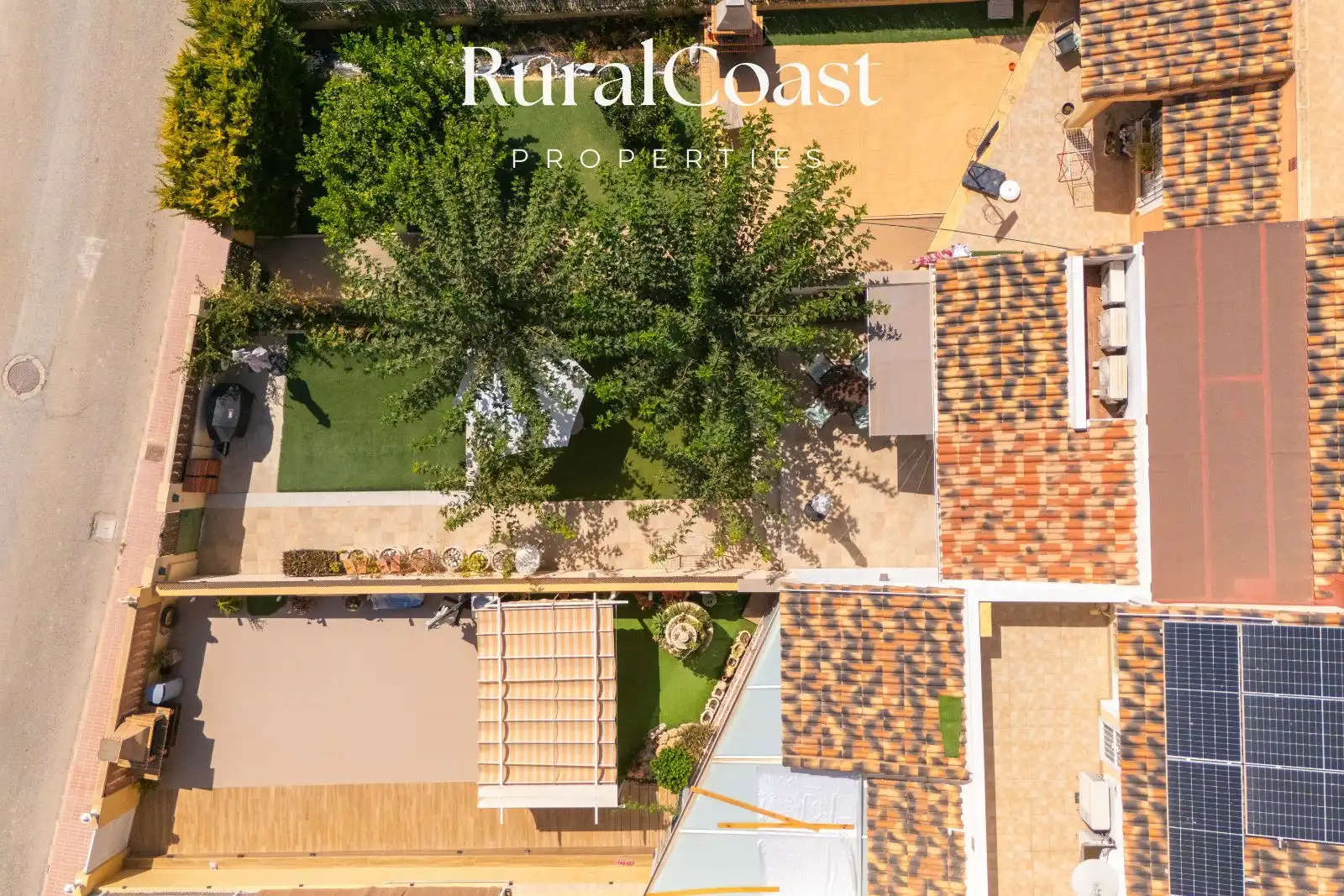 Vista exterior de Casa adosada en venda en Mutxamel amb Aire condicionat, Calefacció i Jardí privat