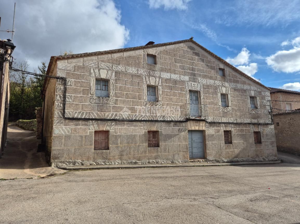 Exterior view of House or chalet for sale in Estriégana