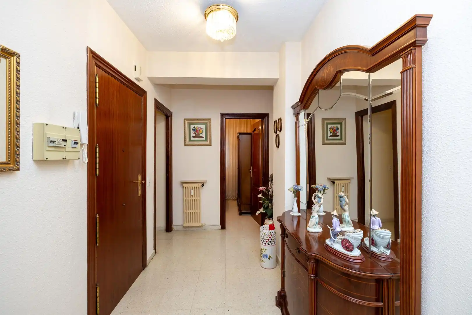 Wohnung zum Verkauf in Granada mit Heizung und Balkon