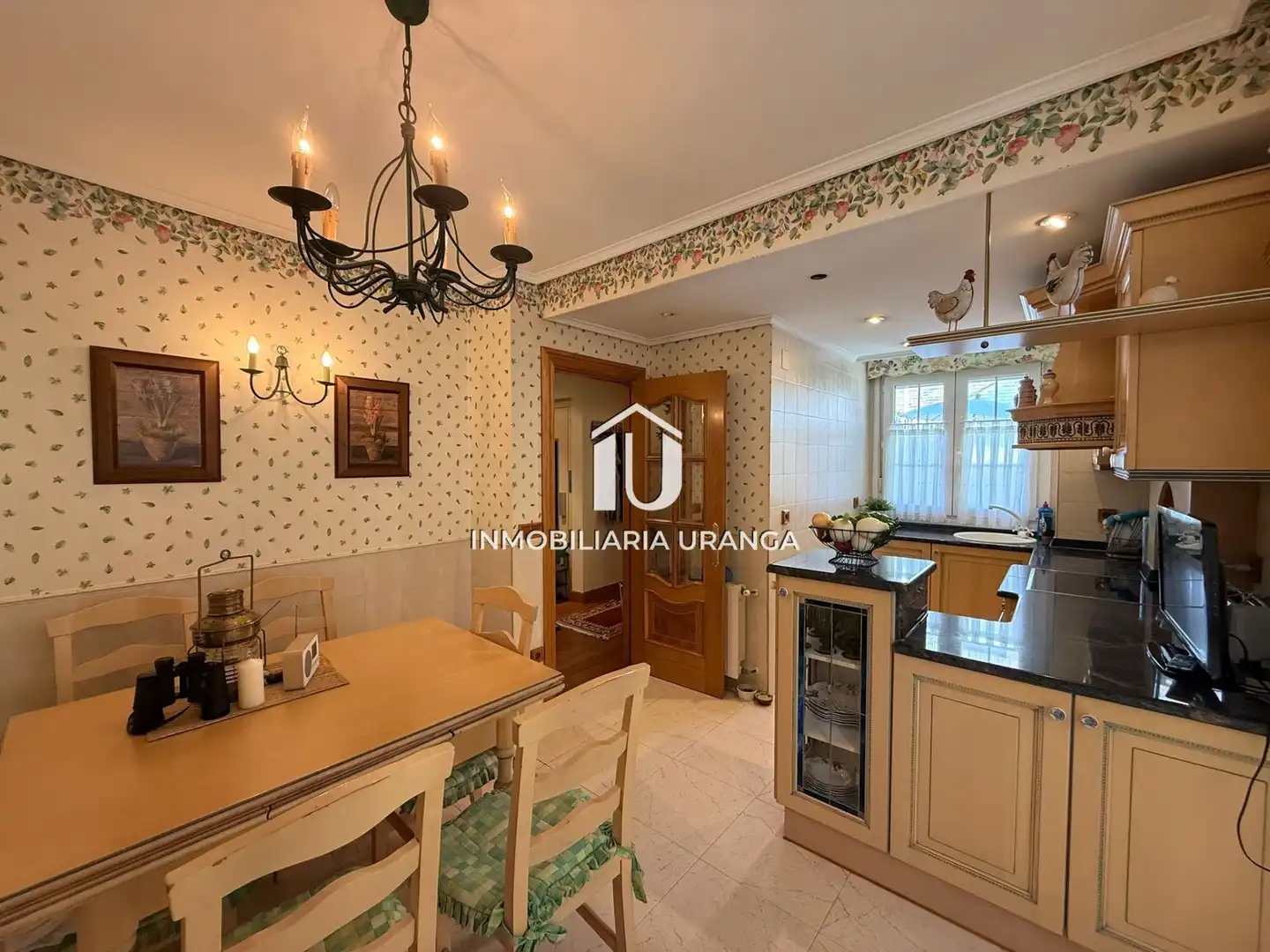 Vista exterior de Casa o chalet en venta en Laredo con Calefacción, Jardín privado y Terraza