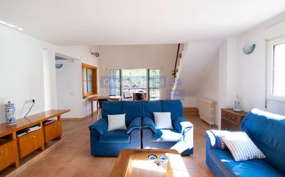 Sala d'estar de Casa o xalet en venda en Algar de Palancia amb Terrassa