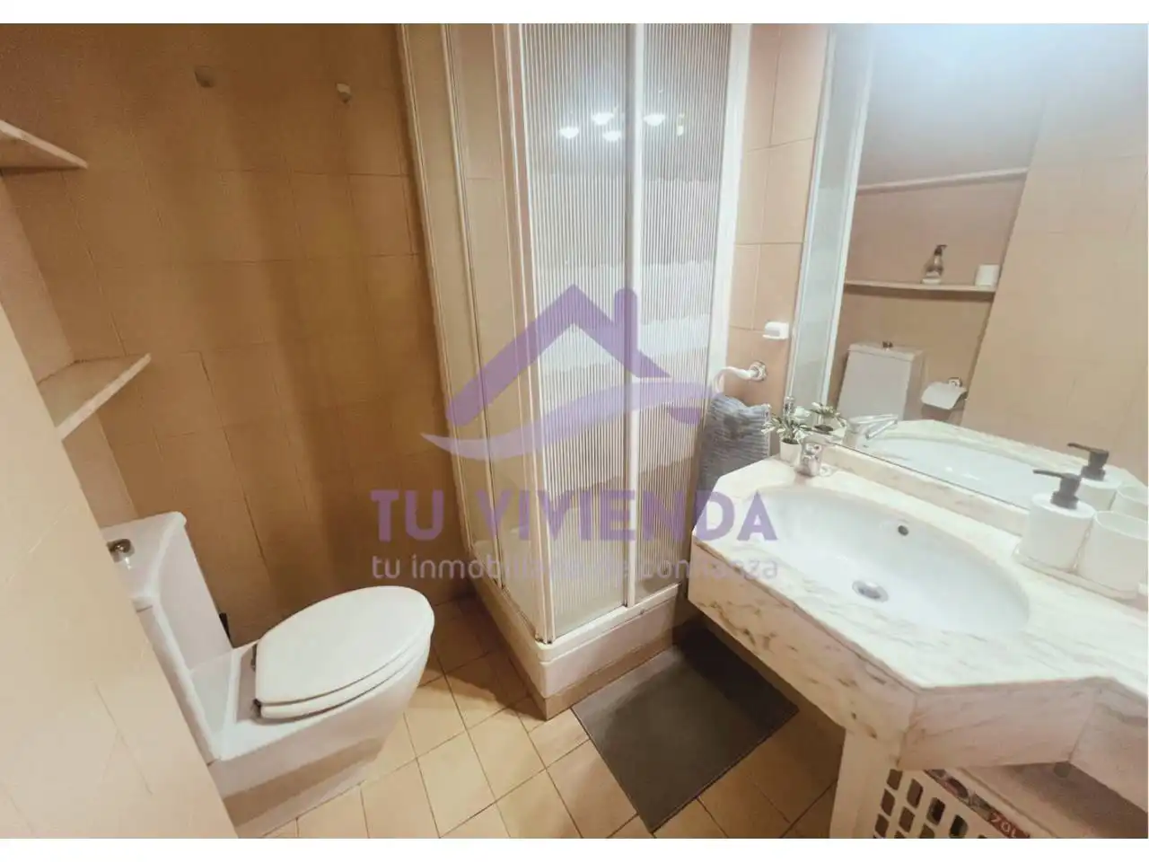 Badezimmer von Wohnung zur Miete in Valladolid mit Heizung und Möbliert
