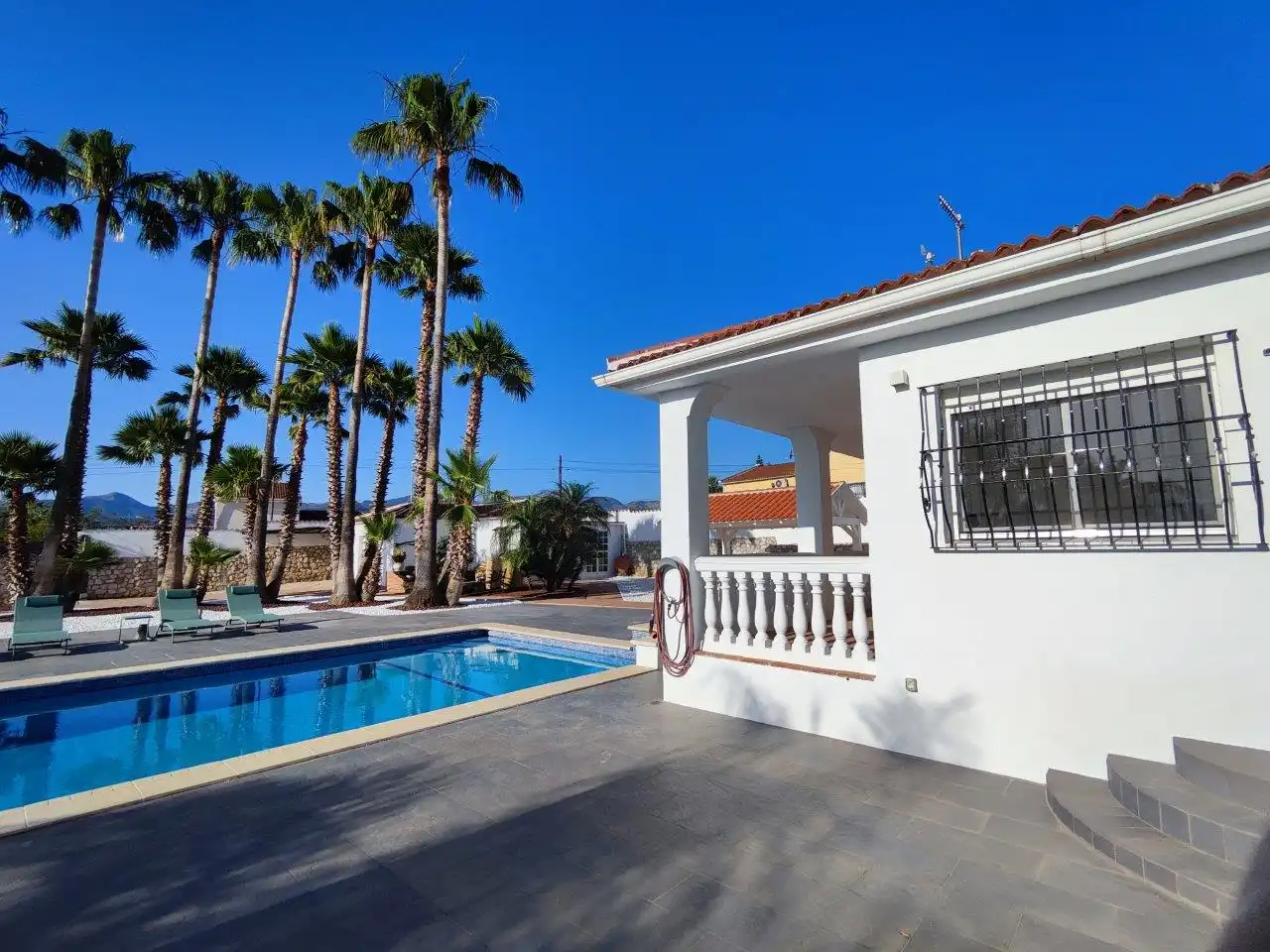 Piscina de Casa o chalet en venta en Alhaurín de la Torre con Aire acondicionado, Calefacción y Jardín privado