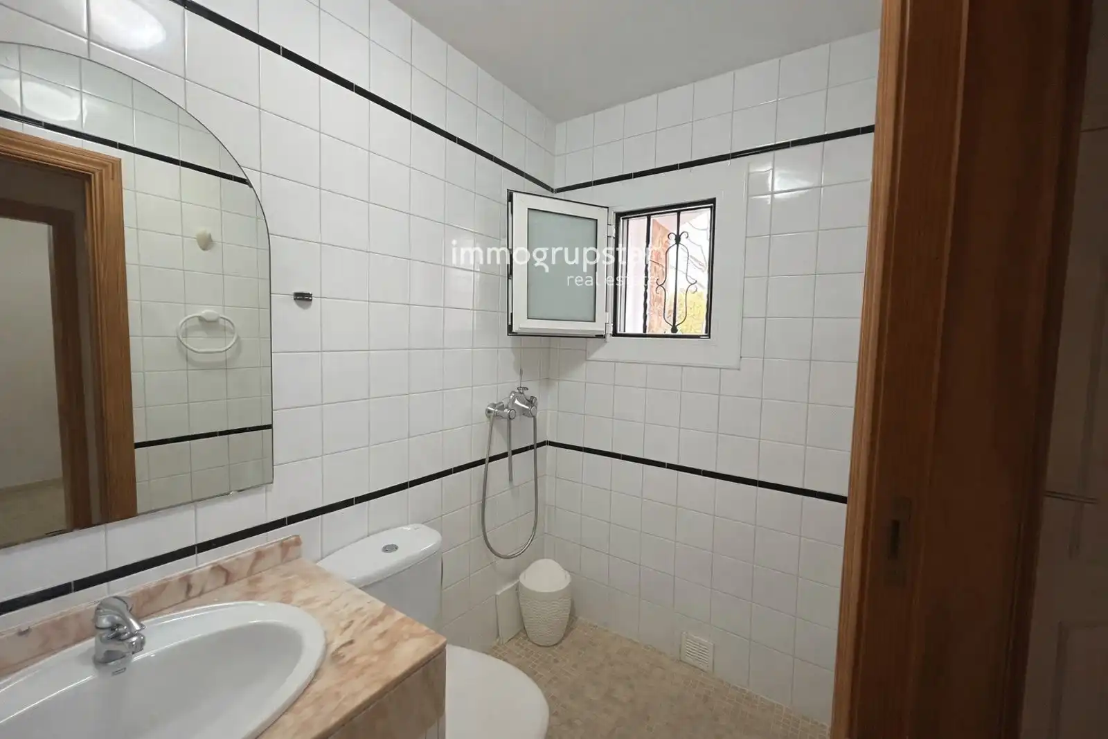 Terraced house with terrace for sale in President Irla, imagen 7