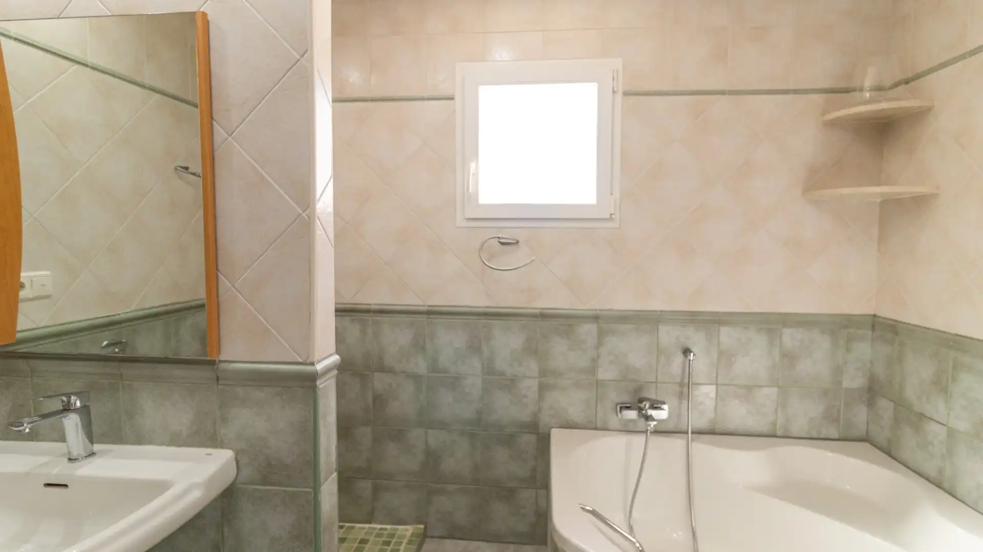 Baño de Casa o chalet en venta en Elche / Elx con Aire acondicionado, Calefacción y Terraza