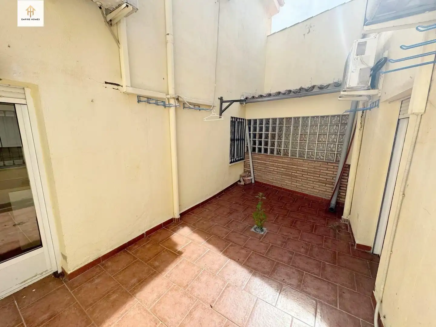 Balcony of Detached homes for rent in Cáceres  with Air Conditioner and Heating