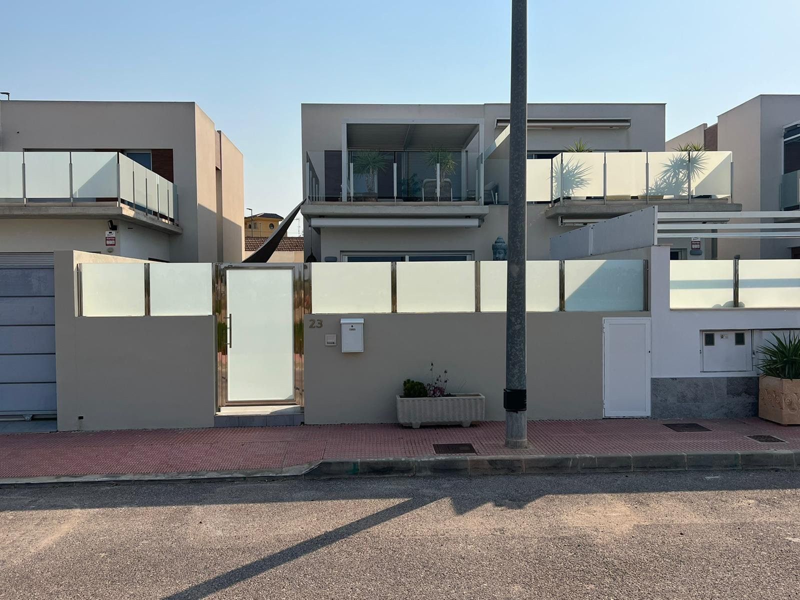 Vista exterior de Casa o xalet en venda en Daya Vieja amb Jardí privat, Terrassa i Traster