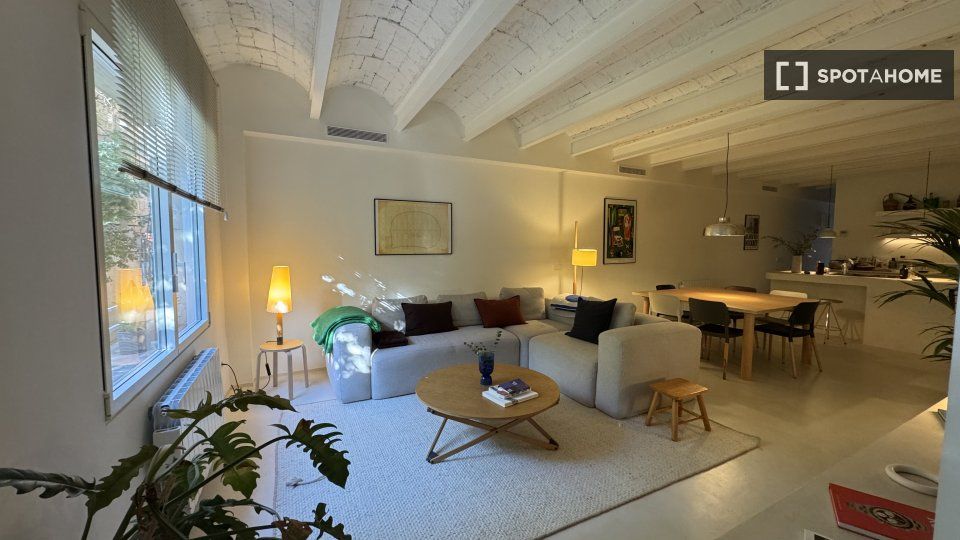 Sala d'estar de Pis de lloguer en  Barcelona Capital amb Aire condicionat, Calefacció i Moblat