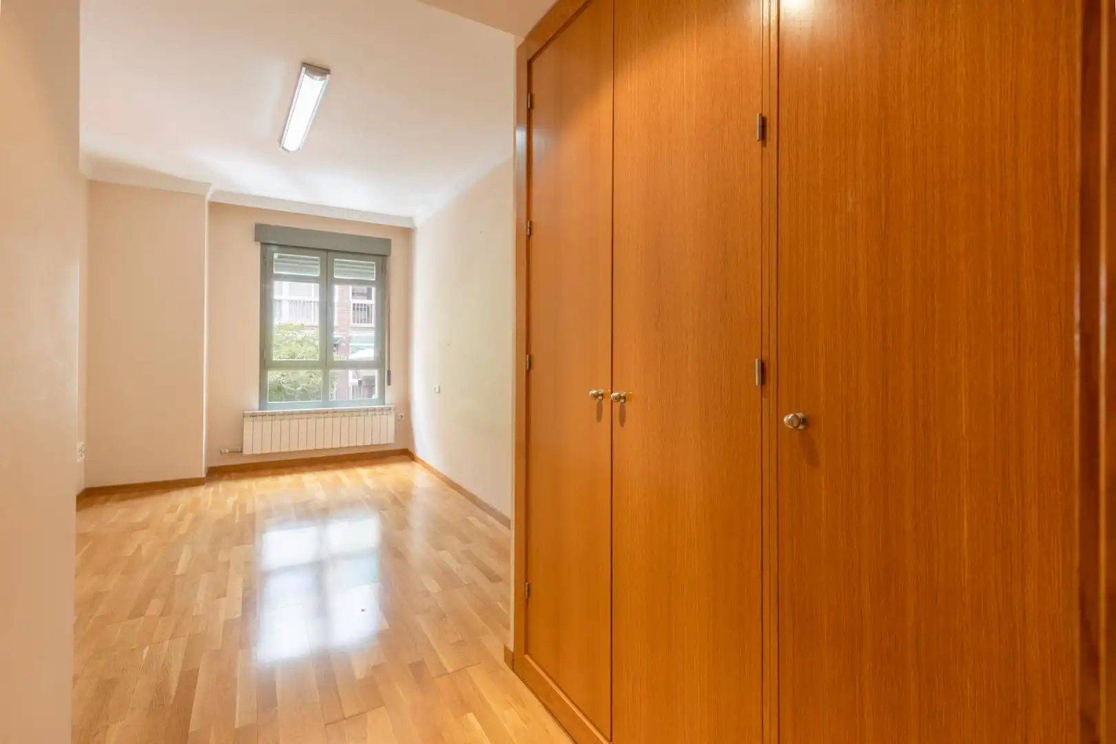 Flat for sale in Granada  with Air Conditioner and Heating