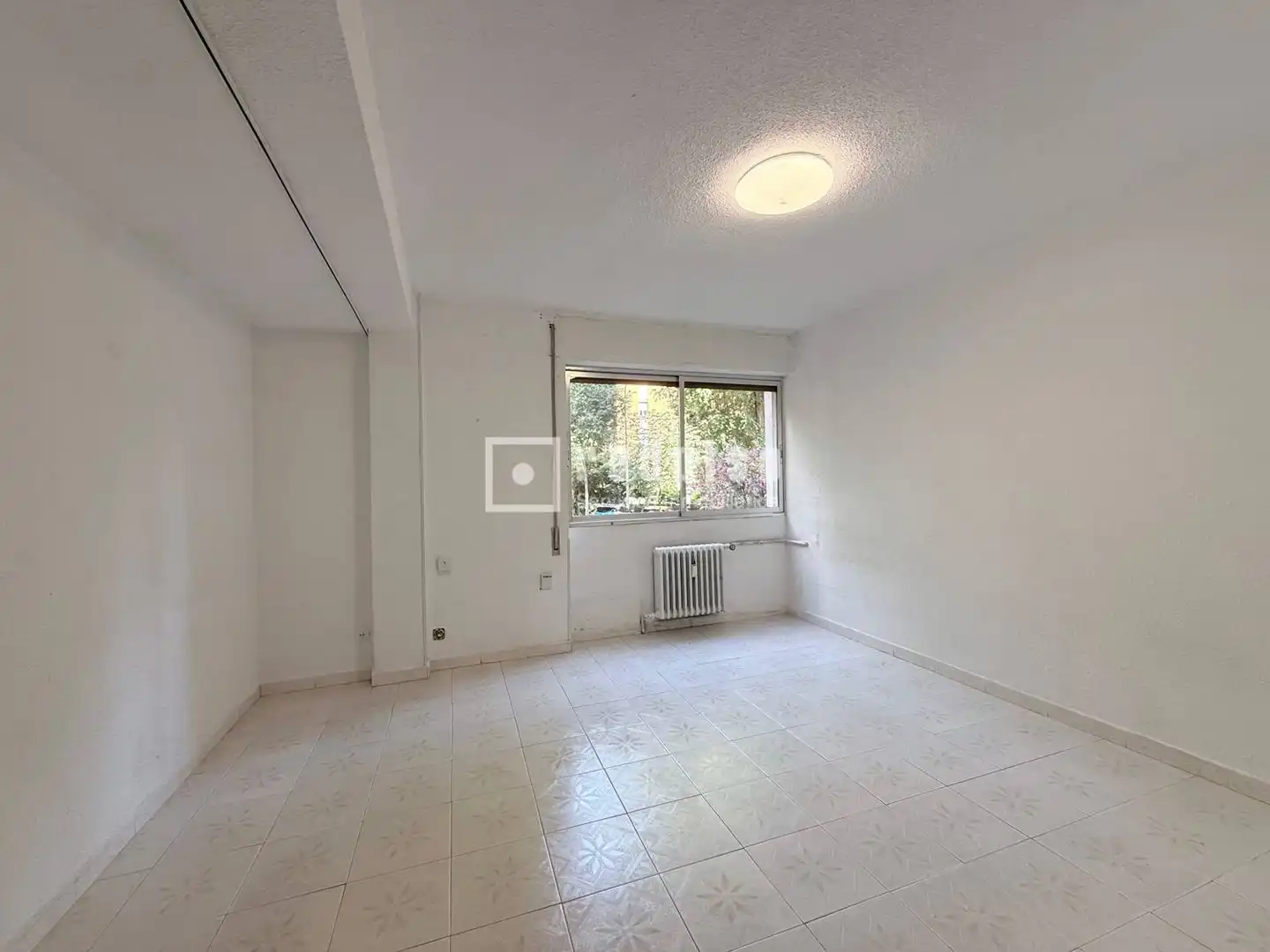 Habitación de Piso en venta en Madrid con Calefacción y Terraza