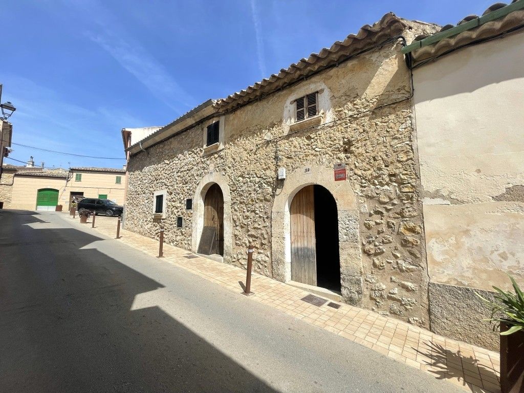 Vista exterior de Finca rústica en venda en Campanet amb Piscina