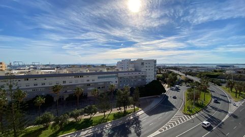 Foto 2 de Piso en venta en Calle Periodista Beatriz Cienfu, Paseo Marítimo - San José - La Laguna, Cádiz Capital