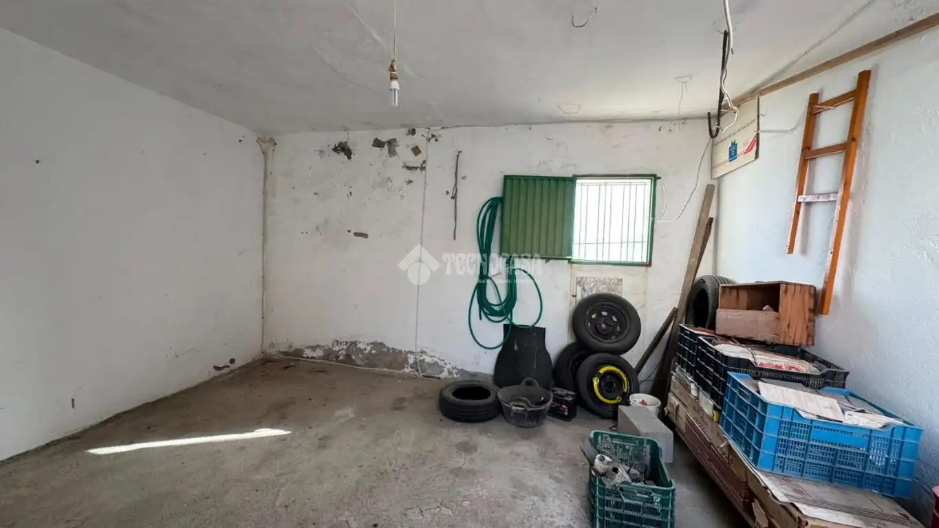 Casa adosada en venta en Rubite con Calefacción y Balcón