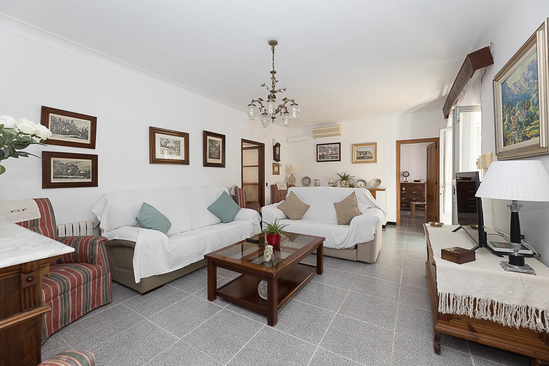 Sala de estar de Finca rústica en venta en  Palma de Mallorca con Aire acondicionado, Calefacción y Terraza