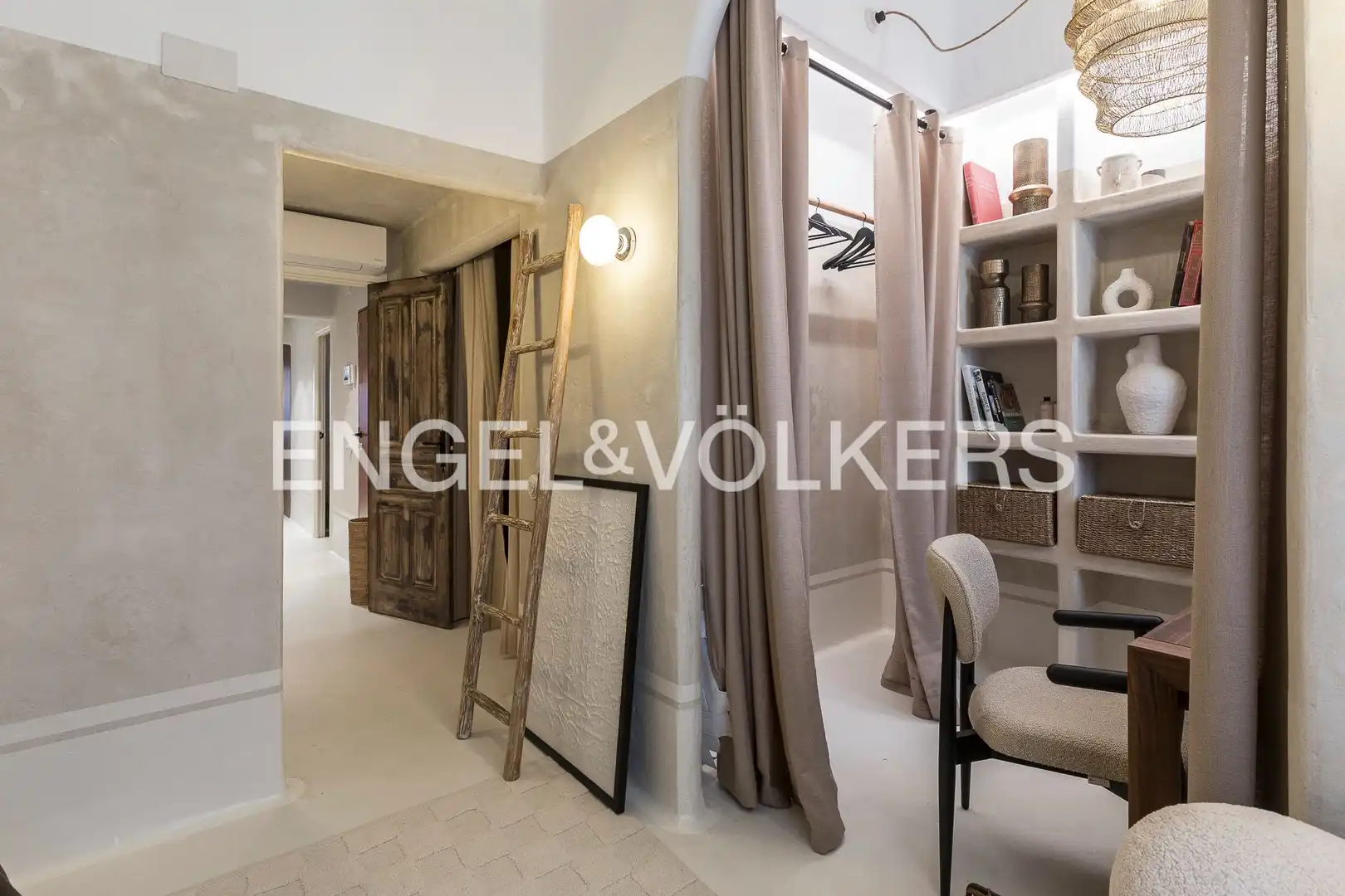 Attic for sale in Sants