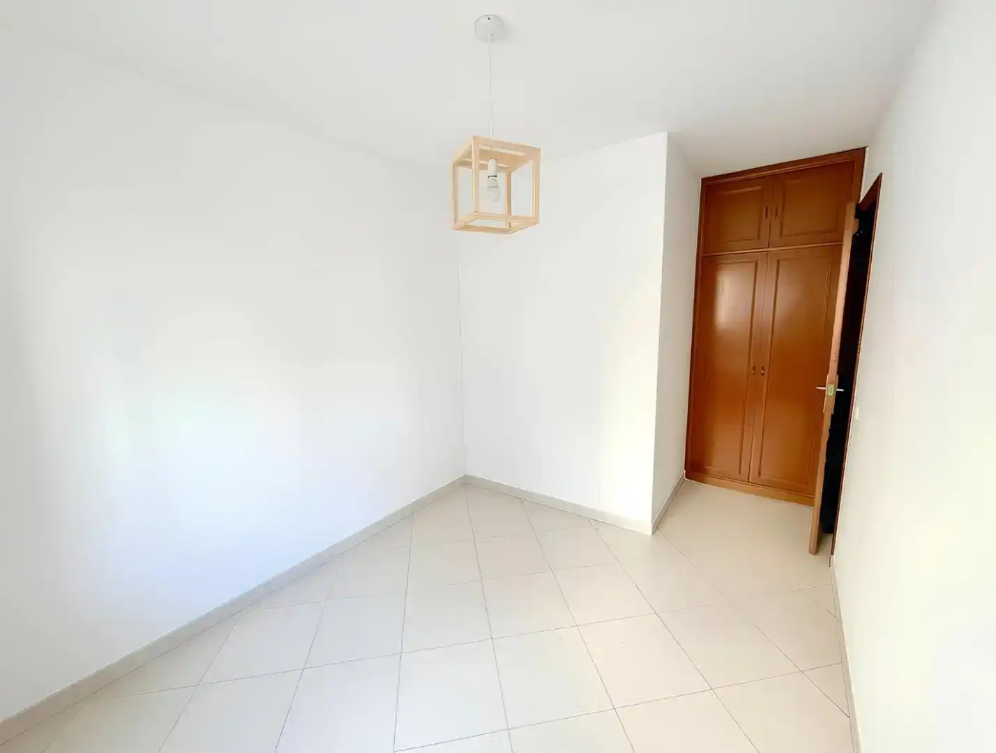 Schlafzimmer von Wohnung zur Miete in Málaga mit Klimaanlage