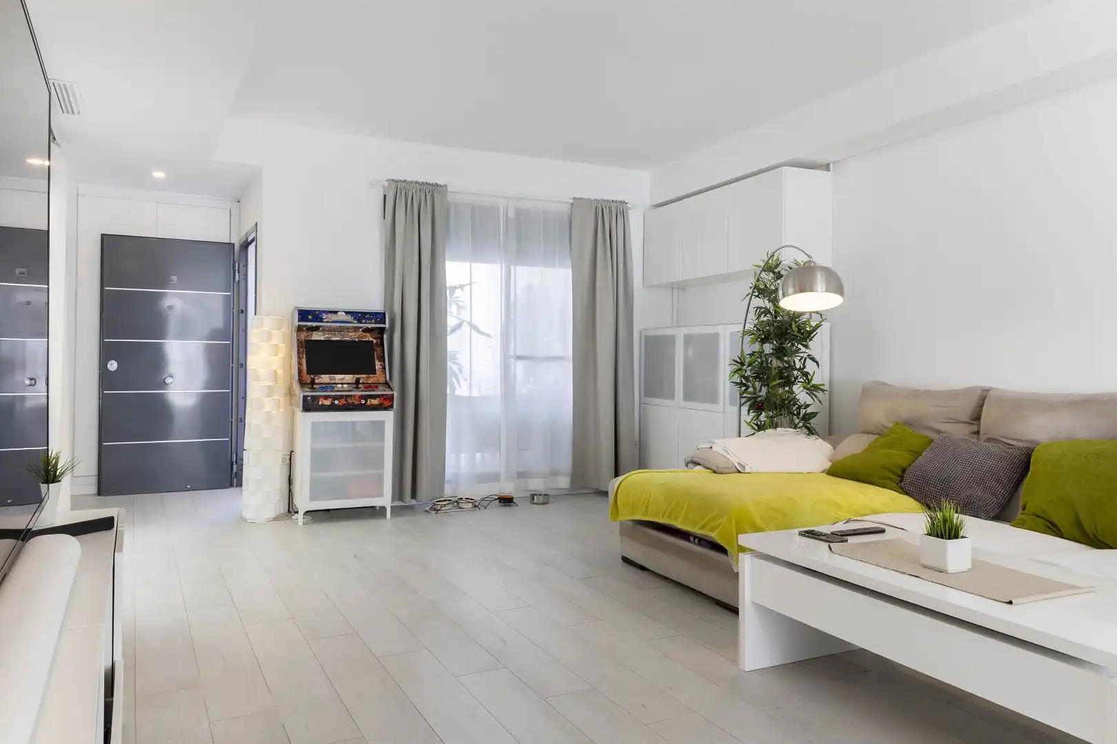 Habitación de Casa adosada en venta en San Antonio de Benagéber con Aire acondicionado, Calefacción y Terraza