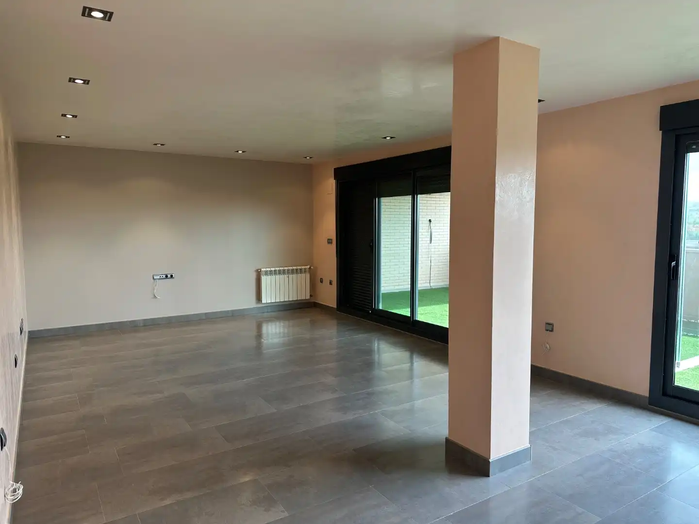 Flat for sale in Yecla  with Air Conditioner and Terrace