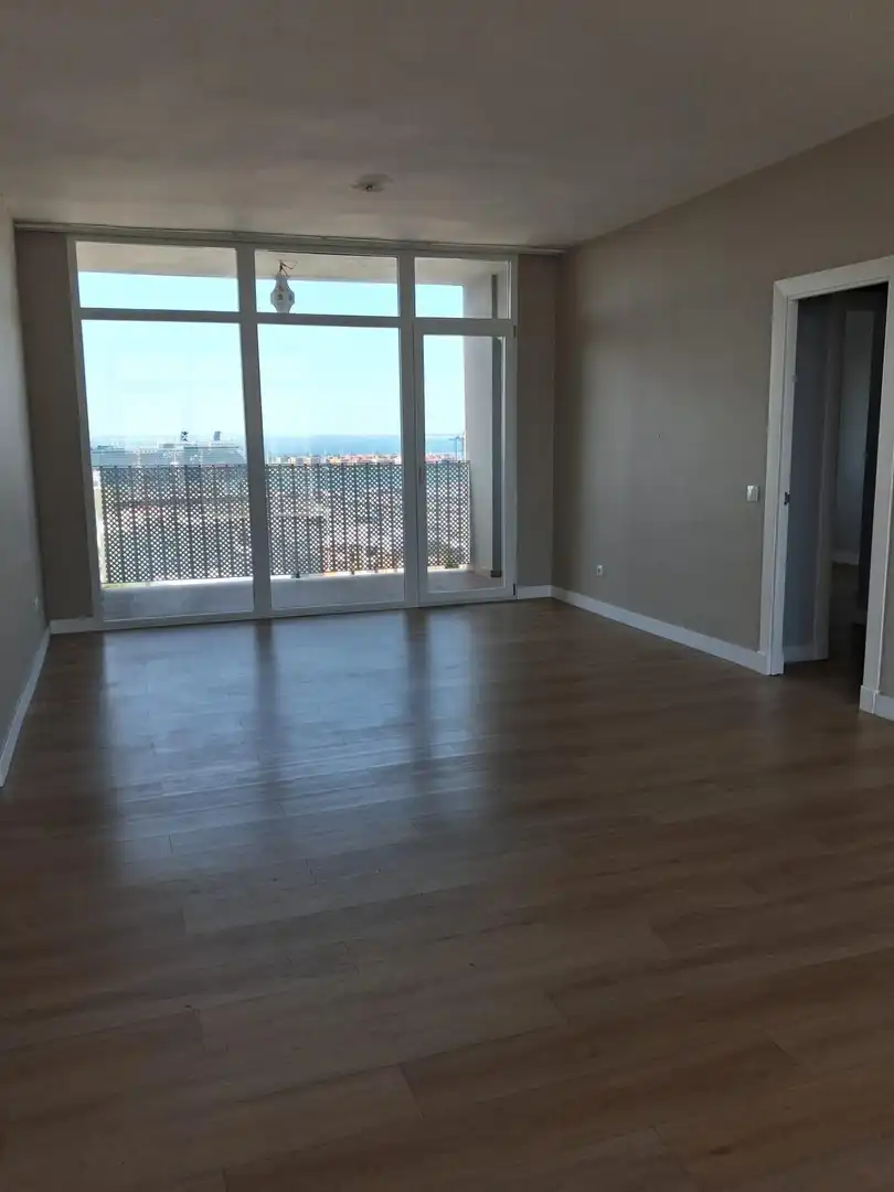 Sala de estar de Piso de alquiler en Cádiz con Aire acondicionado y Balcón