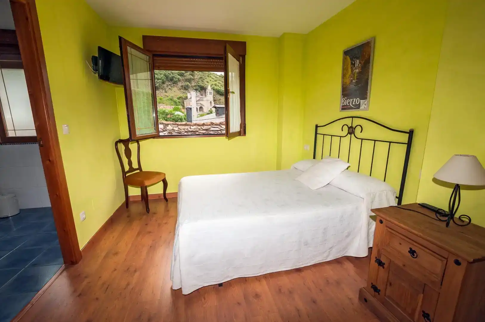 Schlafzimmer von Geschaftsraum zur Miete in Molinaseca