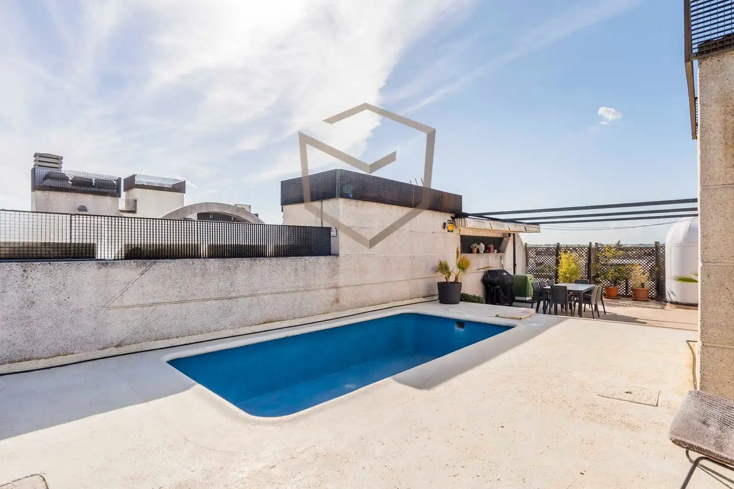 Vista exterior de Dúplex en venda en Madrid amb Aire condicionat, Calefacció i Terrassa